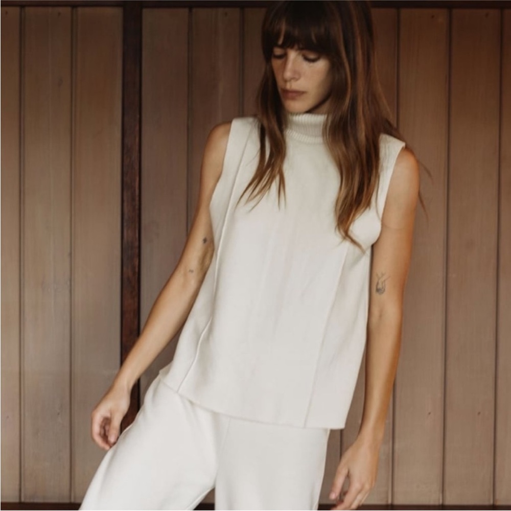 Cream Turtleneck Sleeveless Zara Knit Top